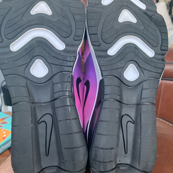 Women’s Nike Air Max 200 Bubble Pack - Picture 4 of 5